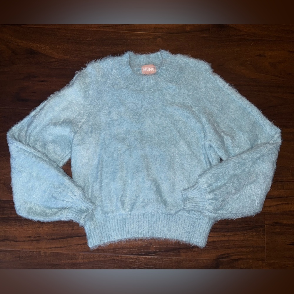 Women’s Sweater Bundle size small - Picture 3 of 7